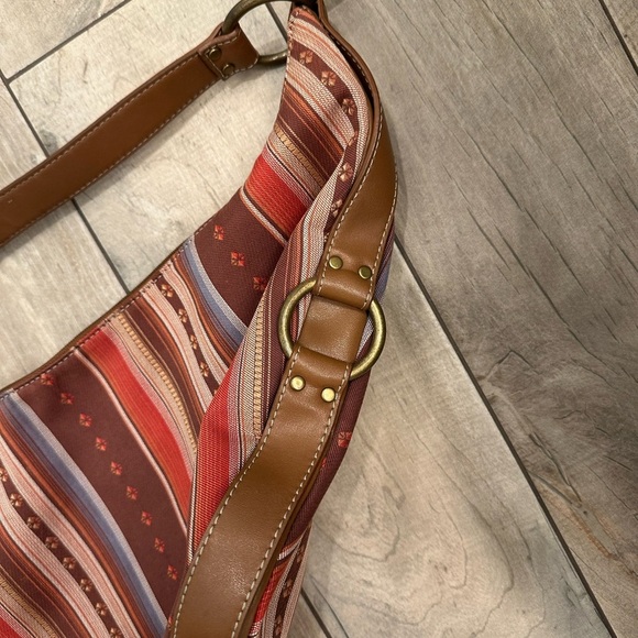 Nine West Striped Brown and Red Women's Hobo Shoulder Bag NWOT - Picture 2 of 5